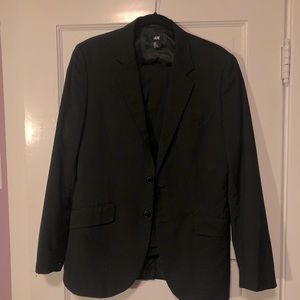 H&M Men’s Slim-Fit Black Suit (jacket and pants)